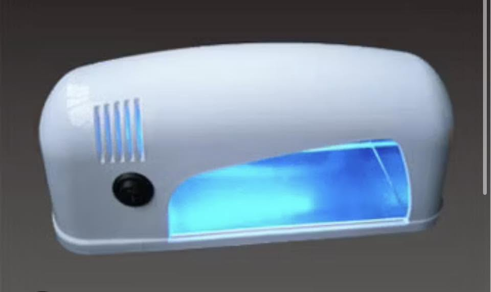 🔥 مميزات جهاز تجفيف الأظافر Nail UV Lamp 906-NEW 🔥
• ⚡ تجفيف احترافي سريع وسهل: احصلي على تجفيف مثالي لطلاء الأظافر في وقت قياسي وبطريقة بسيطة جداً.
• 🏡 مناسب للصالونات والاستخدام المنزلي: مثالي للاستخدام الشخصي في المنزل وللاستخدام المهني في صالونات التجميل.
• 💪 قدرة 9 واط لتجفيف فعال: قوة مثالية توفر توازناً رائعاً بين سرعة التجفيف وتوفير الطاقة.
• 🤏 تصميم مدمج ومحمول: حجم مناسب يسهل حمله وتخزينه ونقله، مما يجعله مثالياً للسفر أو الاستخدام في أي مكان.
• 🧼 سهل التنظيف والصيانة: تصميم مدروس يسمح بتنظيفه بسرعة وسهولة للحفاظ على نظافته وكفاءته.
• ✅ ضمان الجودة والأداء: استمتعي بأداء موثوق وجودة تدوم طويلاً لنتائج احترافية في كل مرة

جديد بالباكيت بسعر مناسب للتواصل خاص ♥️


**إذا كنت صاحب هذا الإعلان وتريد حذفه لأي سبب، رجاءا أرسل رسالة إلى الدعم الفني**
