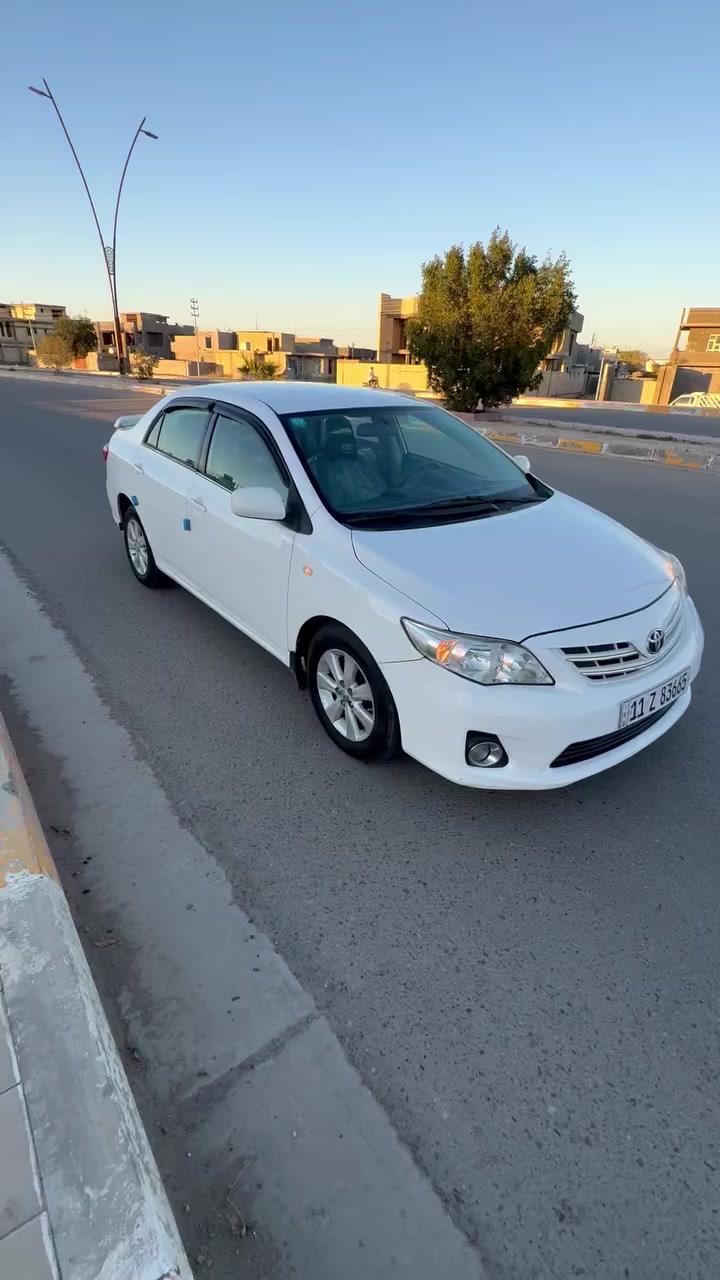 السلام عليكم 
كورلا 2011 خليجي مكفول

كل التفاصيل بالمقطع 
والسونار موجود جديد مسوي 
تحويل مباشر 
سيارة جاهزه على اخر حبايه مابيها نقص لا ضربه لا تبديل فقط شبر صبغ براس الجاملغ موضح امامكم بالسونار والمقطع وخلاف هذه اني حاضر 
السيارة شاشه وكامره تبريد غرفته بعدها شركة دشبوله يعني ما ناقصه شي كلش حلوه وبالعافيه ع الشراي
السعر 125 وبي مجال 
العنوان الفلوجة —الحبانيه
للأستفسار الاتصال ***********
