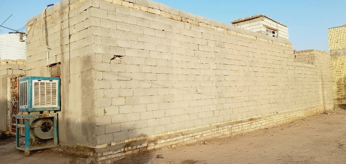 🏡 فرصة ذهبية للسكن أو الاستثمار – بيت طابو صرفتتخيل تمتلك بيت جاهز، قانوني 100%،
هذا البيت موجود في الناصرية – تضحية حي الكرامة
طابو صرف ✅
مساحة 200 متر
البيت مقسوم بيتين مستقلين (سكن + إيجار أو عائلتين)
متوفر ماء، كهرباء، كافة الخدمات
قريب جداً من المدرسة الصينية 
موقع مميز يسهل الوصول لكل شي 🚶‍♂️📞 للاستفسار والمعاينة:
اتصل على الرقم: (***********)
