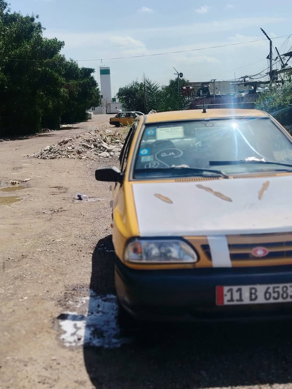 *********** الهاتف
سلام عليكم سايبه 2012   مصفره هيه وغرامات رقم دولي شرط التحويل شاشه سستم سماعات تبريد نقص غاز فقط مكينه وكير خير من الله حداديه جديده باتري جديد السعر 26 وبي مجال عنوان بغداد الكاضميه رقمي ***********
