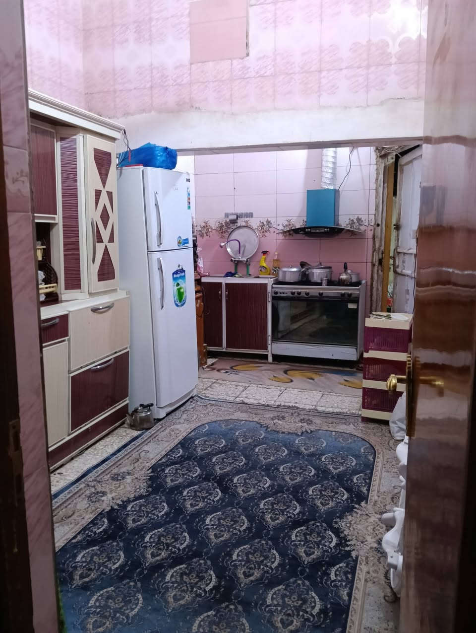 سلام عليكم
بيت 100 متر طابقين
حي اور الثانيه 
الارضي غرفه 4*4
ديوانيه 5*4
صاله 7*3,5
مطبخ حار + مطبخ بارد
صحيات داخليه+ صحيات خارجية
منور خلفي + منور ومخزن امامي 
طارمه 
الطابق الثاني 
غرفه 5*4
غرفه4*4
غرفه 3*4
منور + صحيات 
بيتونه + سطح 
البيت اعكاده بناء حديث
الاستفسار الاتصال 
***********
