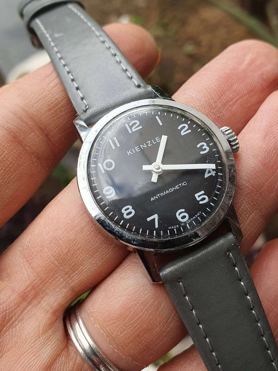 كينزل صنع في المانيا كلاسيك القطر ٣٢ نصب تكويك نظافه ممتازه السعر ٥٥ الف لاول تم


**إذا كنت صاحب هذا الإعلان وتريد حذفه لأي سبب، رجاءا أرسل رسالة إلى الدعم الفني**