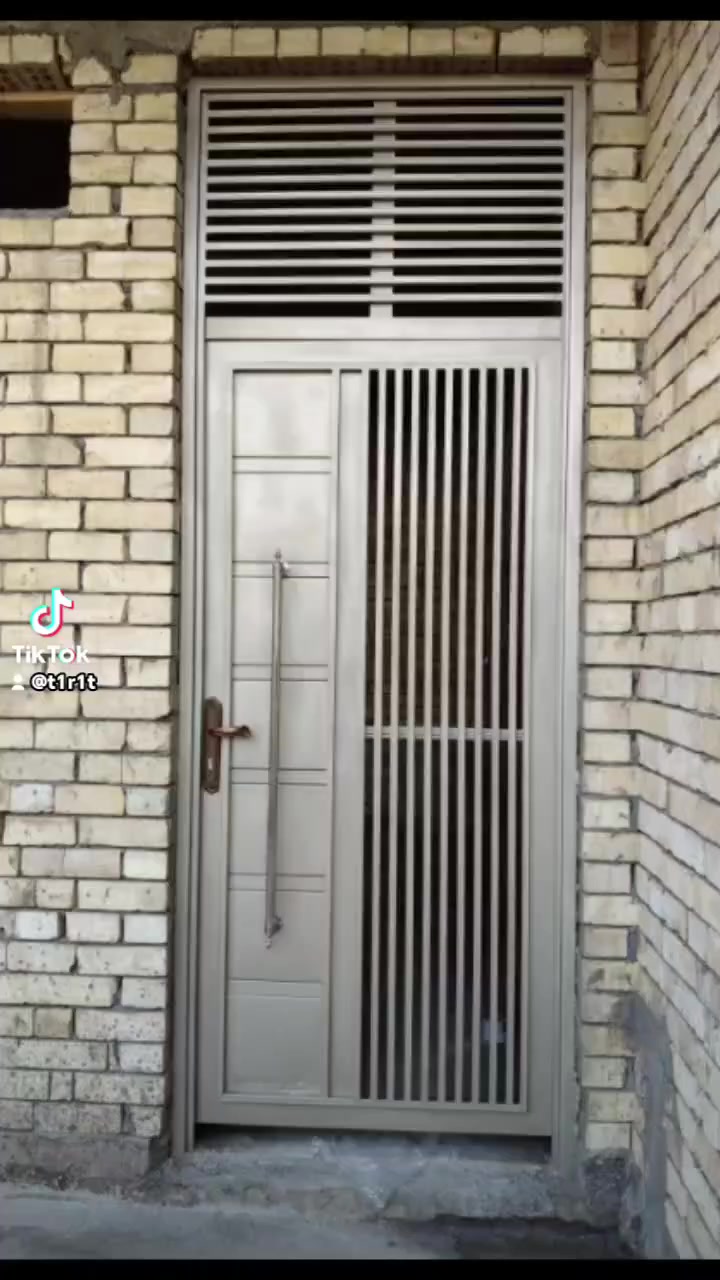 حدادة المنتظر
نقدم لكم أجمل واروع الأشكال
عملنا يمتاز بالنظافة والجمالية حيث يرتكز على اساس مهم وهو  سمك الحديد نعمل  بالگيج الثقيل فقط لا نعمل بالخفيف  اطلاقا
ونمتاز أيضا بنوع الصبغ  درجة أولى عن طريق الحاسبة يخلط 
وكذلك نتميز بالمواعيد المظبوطة
اهلا وسهلا حياكم الله
وات ساب ***********
