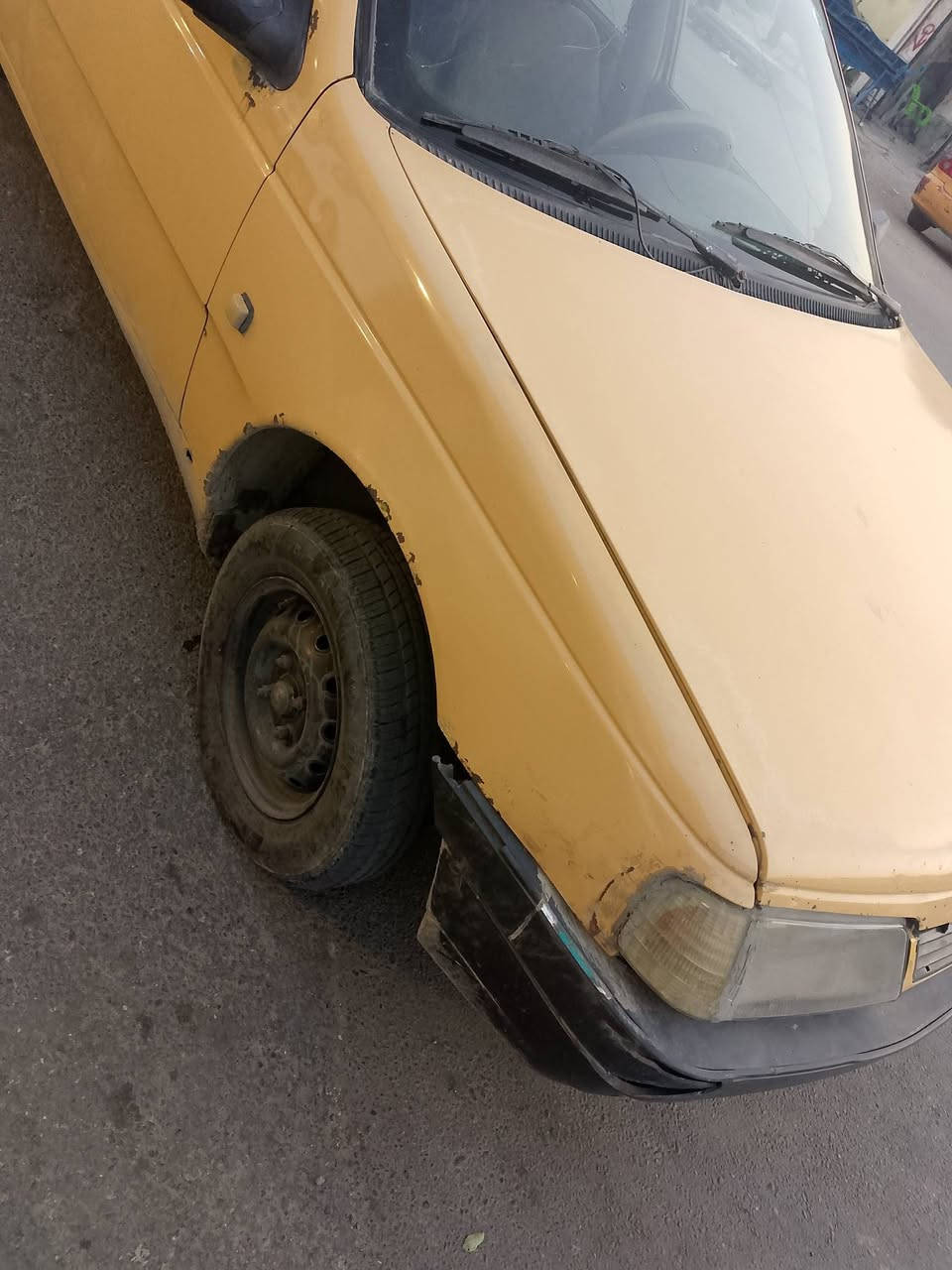 السلام عليكم بيجو روى 2010 رقم انكليزي بغداد
السيارة بأسمي سنويه لل28 رايدها 22 وبيها مجال حك الجيه *********** هذا رقمي عنواني بغداد شارع الكفاح
