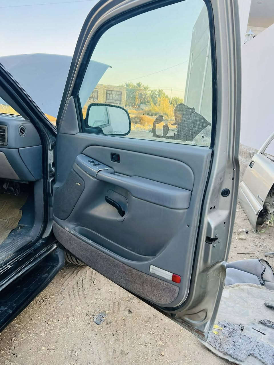 سلام عليكم
للبيع يوكن فحل 2001

مكينه كير اكسن خير من الله 

تخم تاير حداديه جديد دبلات خلفي جديد

مكينه 6100 

مكان الديوانية

الرقم بغداد

‭ ‭0781 253 3154‬

0773 380 3412‬
