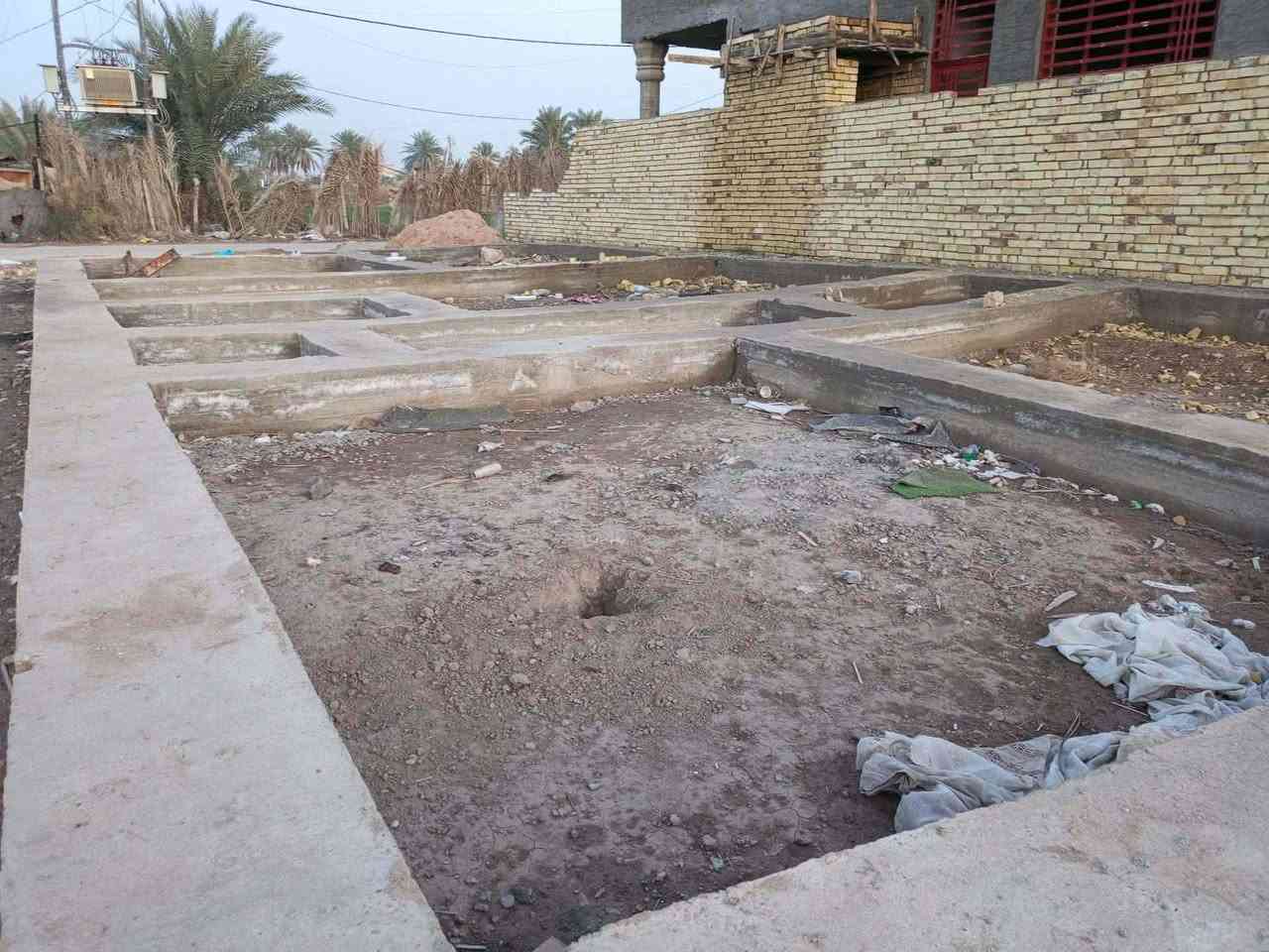 بوكس للبيع خريطه حديثه طابو زراعي سند 25 المساحة 175م العنوان الحمزة الغربي مقابيل مجمع بهاء عيدان داخل الفرع مقابيل البستان خدمات ماء وكهرباء وتبليط ومجاري السعر 38 الاستفسار الاتصال على الرقم ***********
