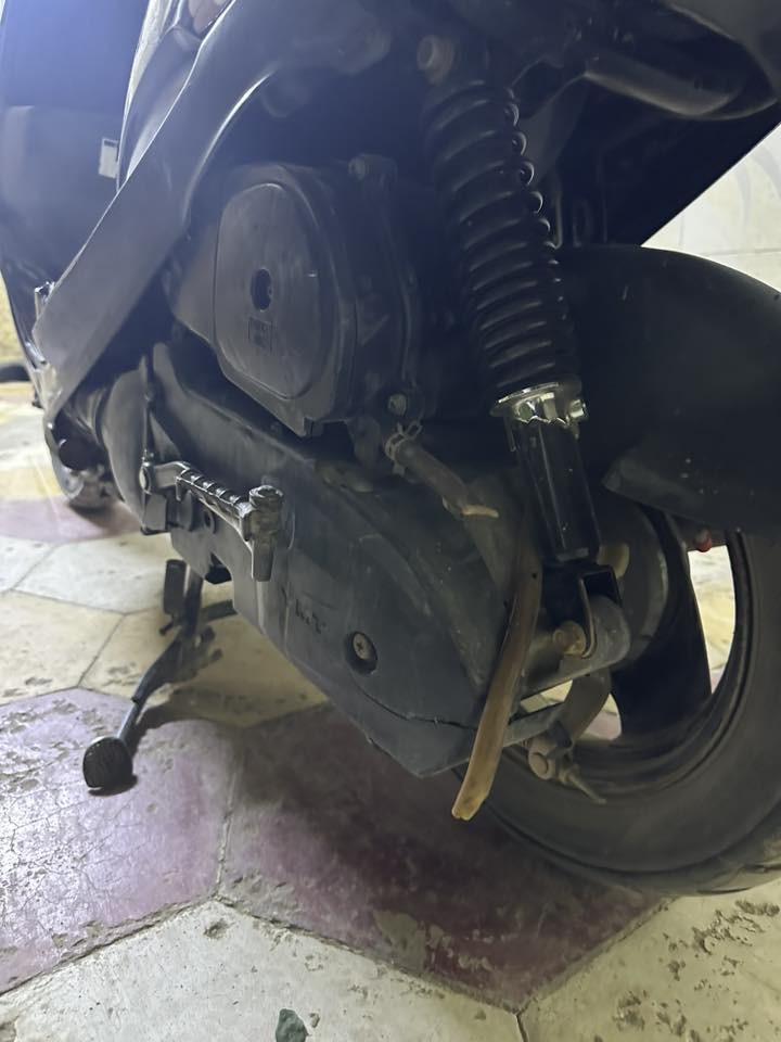 سلام عليكم رمضان كريم عليكم
دراجه ماكس عدله 

مكينه خرسه لا نضوح لا تبخير  

ضفيره كهربائيات كله شغاله شاصي

 صًدر امامي خلفي جدد تيرات جدد

 دراجه يدي بيه مال جناي مو مال بياع شراي

مكان دراجه ديوانيه شارع لوكفه  

سعر ٥٠٠وبيه مجال مستعجل عله بيهعته لهذه سبب سعر 

رقم تلفون ***********

(ملاحظة دراجه صالنصه مزروفه )
