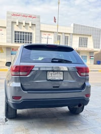 جيب شيروكي مديل 2012  كندي داخله كلين تايتل . رقم بغداد ب اسمي شخصيا س...