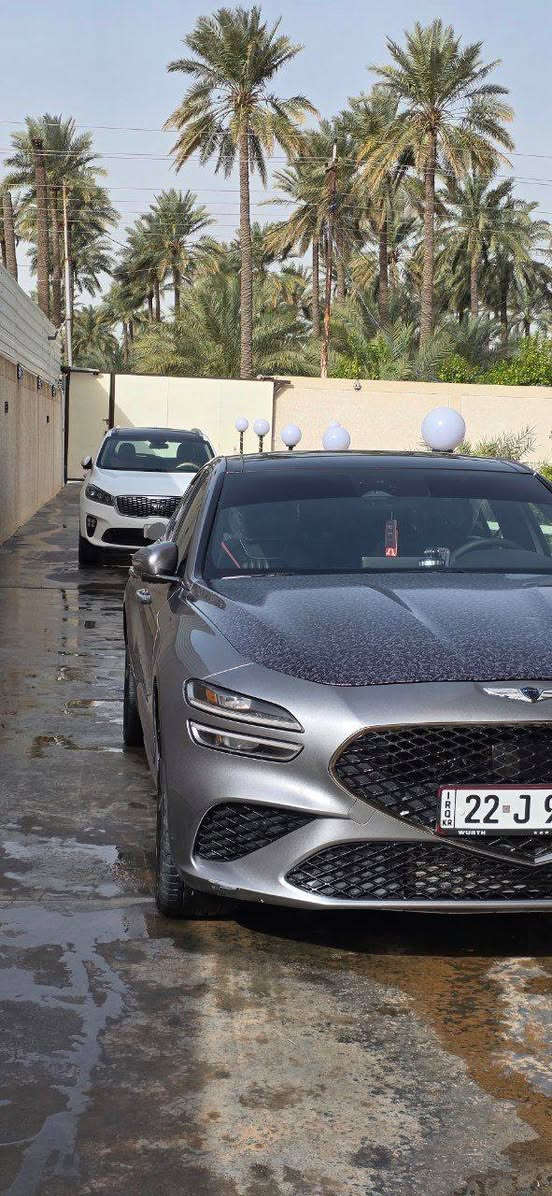 G70 2022  للبيع 
1.محرك: V6 سعة 3.3 لتر توين تيربوAWD فوريل
2.داخل اسود مطرز باحمر وحزام الامان بـ لون الاحمر
3.كشنات كهرباء + خزن ميموري
4.كزوز رياضي بلادي
5.نظام ترحيب و شعار جنسيس بالمري
6.حساسات 360 + كأمره
7.ويل حجم 19انج
8.نظام صوت Lexicon فاخر 14 سماعه
9.تحذير النقطة العمياء
10.وعليها شوته رياضي صوتها طرب
11.تشغيل عن بعد 

 ضرر جدا بسيط قطعه وحده بدون دواخل  رقم اربيل مكان سياره بغداد  ماشيه ٥٥ الف كيلو عليها ادامة كامله باقي تفاصيل خاص او واتساب ***********
