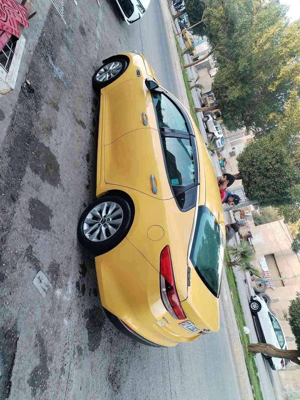 السلام عليكم للبيع كيا اوبتما موديل 2018 وارد أمريكي ضربتهه جاملغ الأمامي جهه العبري وبنيد بيهه عابر محرك وكير مكفولات حداديه الاماميه جديده تخم تاير جديد باتري جديد تحكم استيرن سستم سماعات شاشه تاب كامرة دواره مكاني كربلاء *********** سعرهه 125 بيع مستعجل  رقم مثنى انكليزي بأسمي تحويل مباشر
