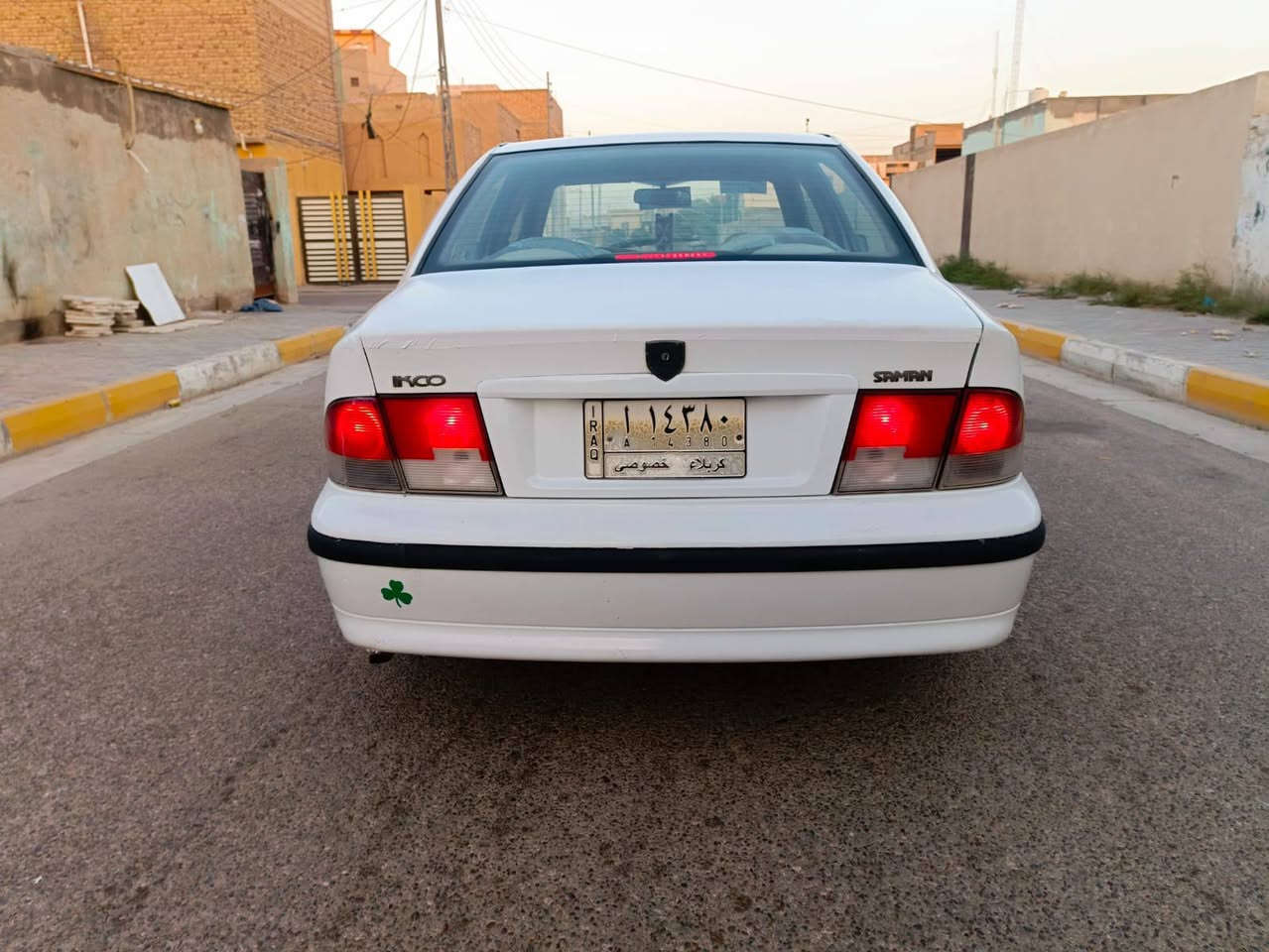 سلام عليكم سمند مديل 2011 رقم كربلاء ألماني سنويه لل27 بيه صبغ بلباب السايق كير ومكينه وحداديه وتخم تاير كله جديد تبريد ثلج السعر 33 وبيه مجال مكاني كربلاء الحر*********** /***********
