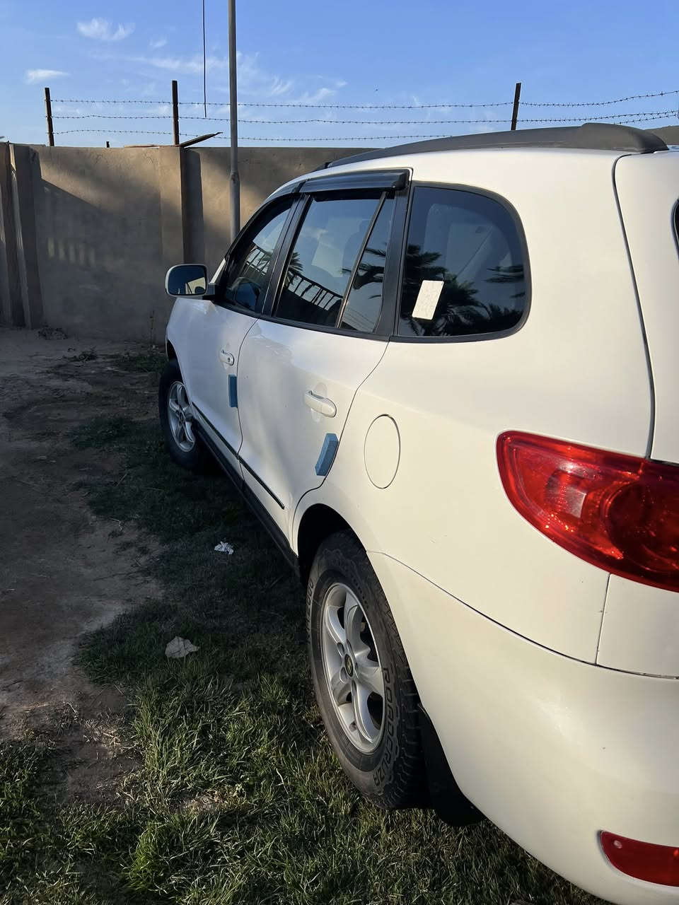 السلام عليكم
سيارة سنتافي 2008 
وارد أمريكي
مكينة 6 سلندر،مكينة 2700
الضرر فقط صبغ صفحة كاملة مع صندوق اثر شخوط 
تحكم ستيرن 
الرقم إنكليزي بغداد
السعر 120$وبيهه مجال
العنوان بابل /حله 
للتواصل خاص أو ***********
