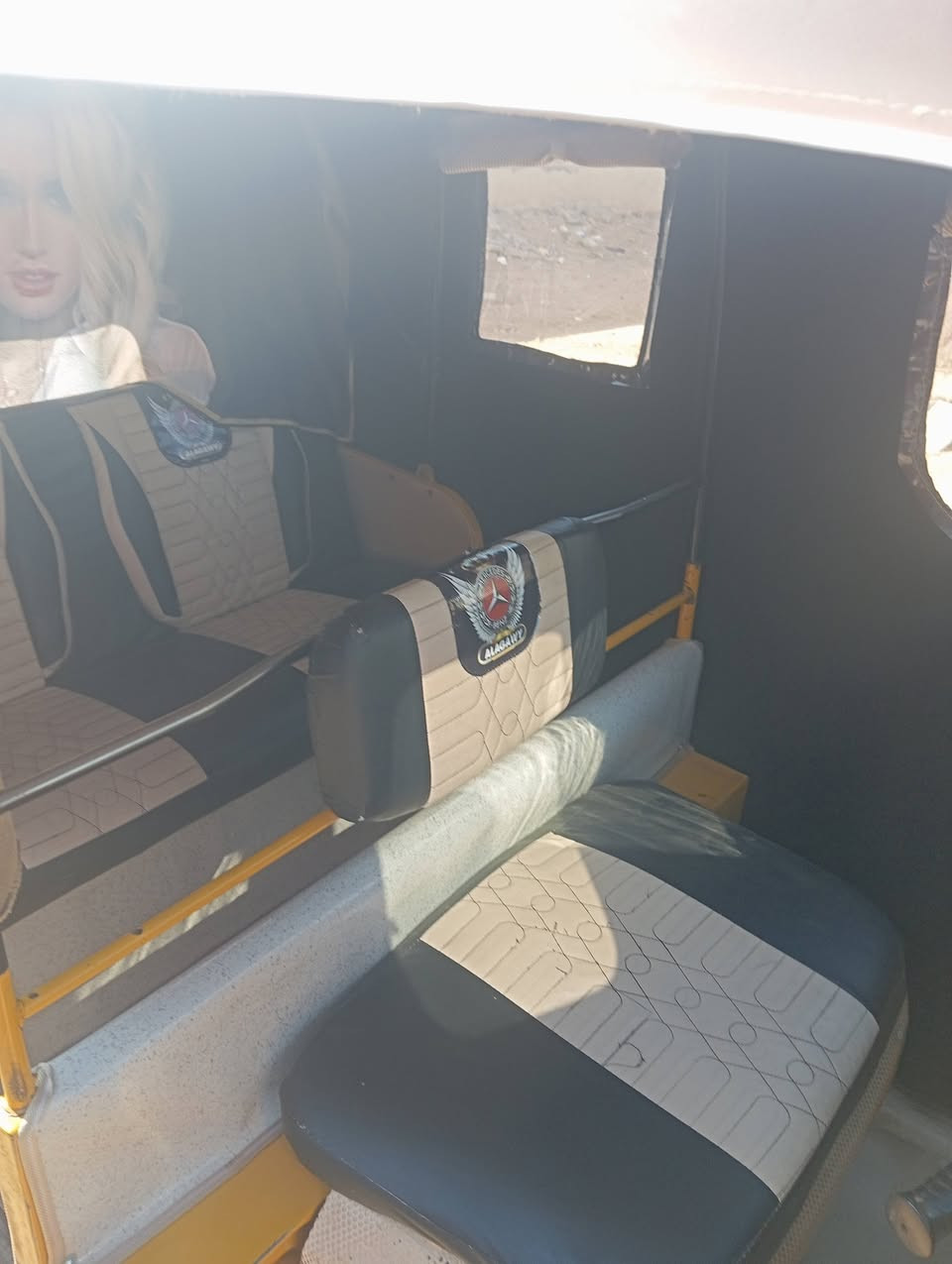 سلام عليكم تكتك للبيع مديل 20 تخم تيارت جديد اليوم بدلتهن مجفته شركه خياس مابيه نضيفه حلو خياس مابيه خير من الله حلو مكان ديالى  اقصيرين جاي من الغالبيه شراي يخابر او يراسل رقم *********** سعر 5250.بيه مجال قليل حك جيه دلل
