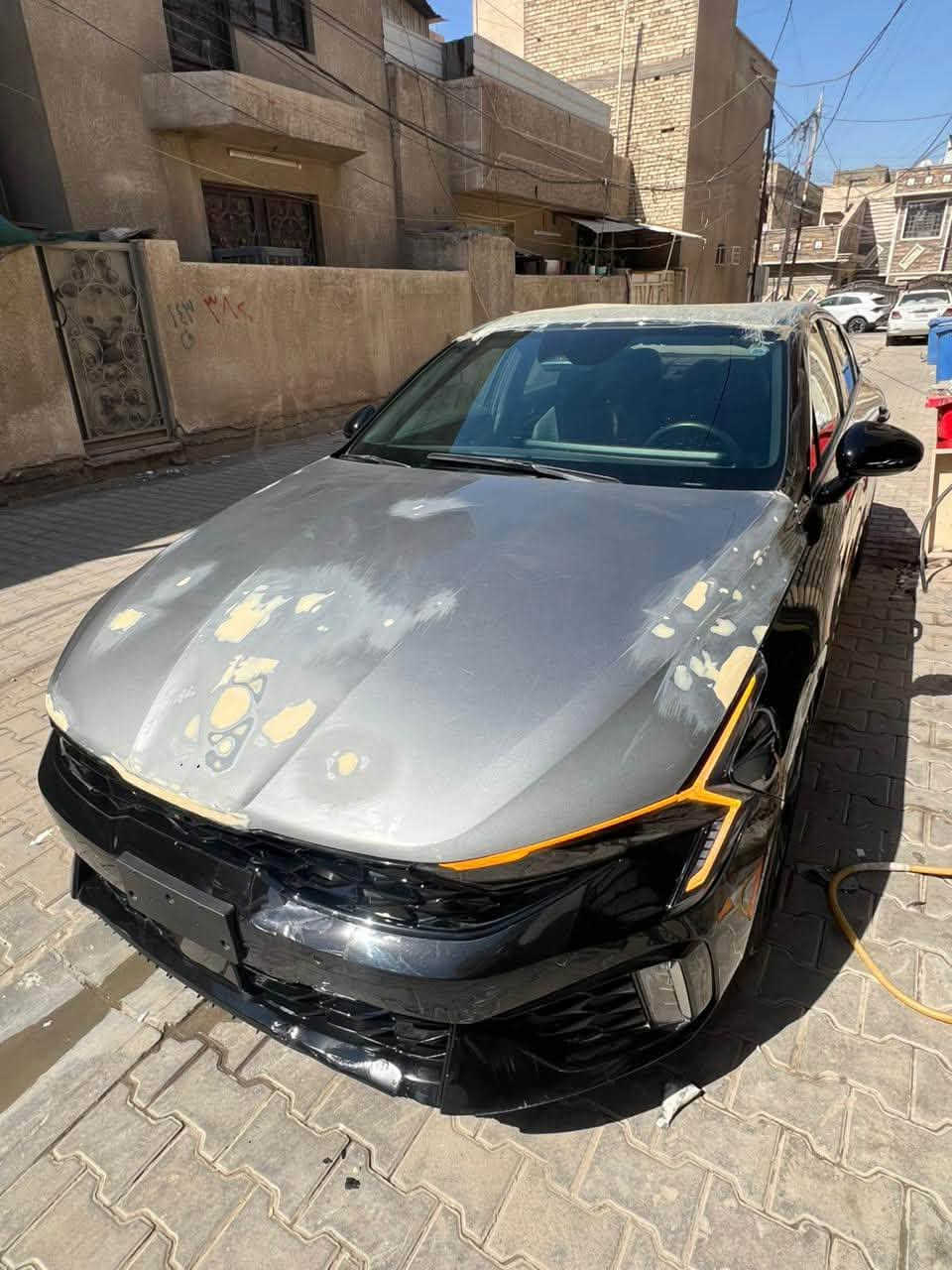 سلام عليكم k5 gt 2025  
محرك 2500 توربو ماشيه 5000 ميل   
(سياره فول 1/1 فول لل اخير كامرات خلفيه اماميه  بل مري هم كامرات   سماعات ختم BOSE 
 شفتات ستيرن  كشنات كهربائي2 + خزن 

⚠️حادث سيارت بنوراما فقط طاكه  ويرادله تعديل شئ بسيط سجه يسره/ وشويه من بنيد سياره لا دواخل وله تكم ول شواصي مكفوله ⚠️   ودعاميه اماميه  مالته اصليه   
سياره نقصه فقط بنورما ولل بنيد يرادله صبخ فقط مالته اصلي موجود  

سياره حره بسمي فحص مؤقت 
 مكان بغداد الدوره
***********
