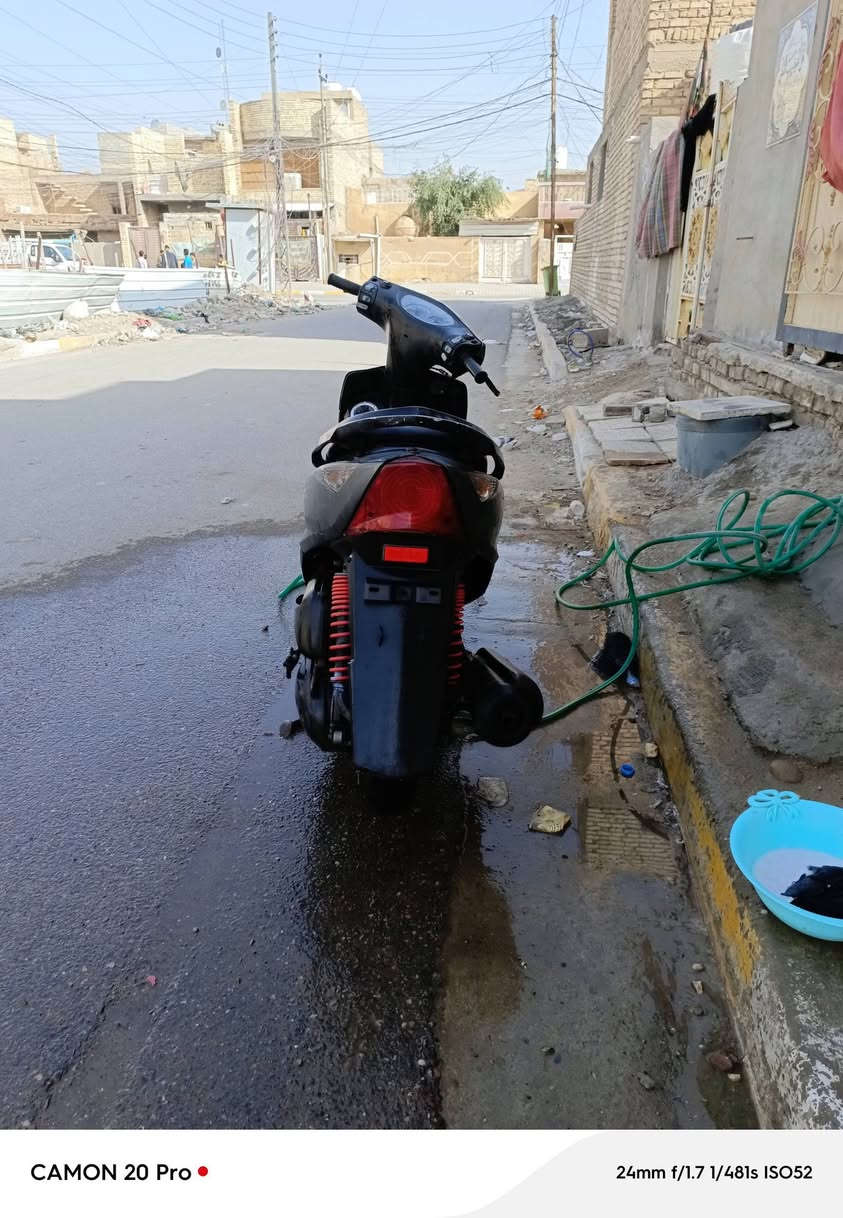 السلام عليكم ثعلب لل بيع ابلاديه غراضه كله مكينه ما مفتوحه دهن جديد الحسينيه ال سكلات السعر550 بيها مجال حق الجيه ***********
