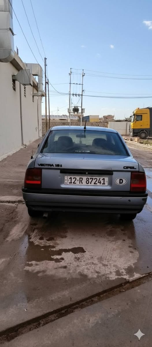 فكترة حجم 18 كير ومحرك شرط هزة جديدة سنوية الى 2031 بدون صبغ مقحلة بوند مع السقف مصلحة دوائر والدوسات  السعر 45 ومجال بسيط
*********** واتساب
