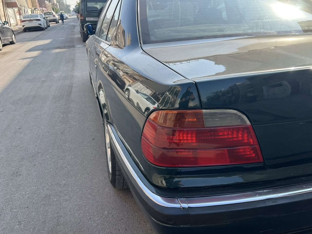 Bmw خفاش ١٩٩٦
٨ سلندر اصل ٧٣٥ باب قصير 

سلايد روف صندوق شفط كير ومحرك لوك مكفولات 

صدر امامي خلفي جديد سنتر لوك مكفوله من الحادث مصبوغه اثر جراد تبريد شغال ترايها كلش حلو 

مكانه بغداد الغدير السعر ٦٨ للاستفسار 

***********
