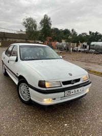 اوبل فيكترا موديل 92 محدث 95 محرك 16 قايش عريض مقفوله من الضربه والصبغ...