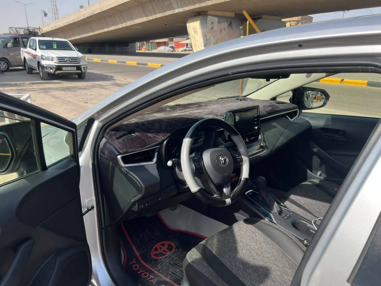 كورلاه وارد ياباني اصل كفاله مديل ٢٠٢٤ هايبرد +بانزين محرك 1800 رقم بصره تحويل السعر ١٣٠ بيه مجال ***********
