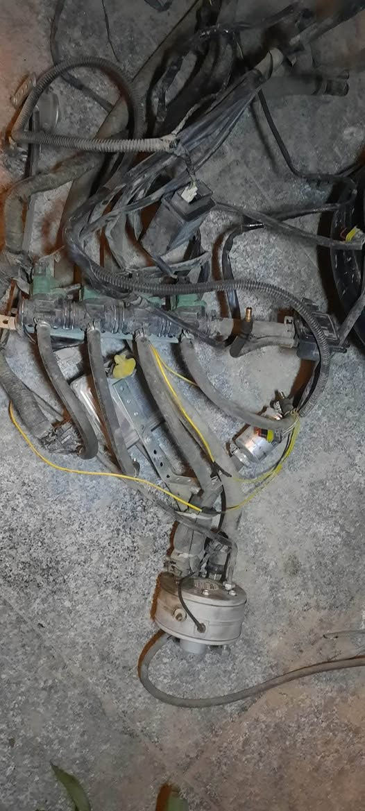 السلام عليكم منظومة غاز زافولي ايطالي ٦٠لتر اسطواني ٤سلندر للبيع شديتها بورشة مصفى الدورة  مع جهاز قاطع دورة للفيت بم  السعر ٢٢٥ الف عنواني الغزالية *********** بغداد, العراق
