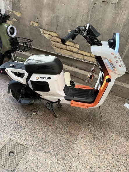 سلام عليكم شباب دراجه سونك دراجه كامله بس دبل لأمامي مكسور شغال 100‎%‎100لكفرات نضافه100‎%‎70بيها شخوط لاً اخوكم اخو خيته ويفوت بلفرع بسرعه 🤣#شباب تجي تشوف دراجه عجبتك الف عافيه وإذا عندك دبل الها ركبه وطلع بيها ما بيها اي نقص بس نقصها دبل امامي مشتراتها صارت علي ب650ورايد أبيعها لاً ما تفيدني راح اجيب بانزين شتطيني بيها نعمه بس بما يرضي الله وبحضك وبختك دراجه كبال عينك جيك كلب لا تطي سعر تواصل واتس آب ومازنجر موجود رقمي ***********
