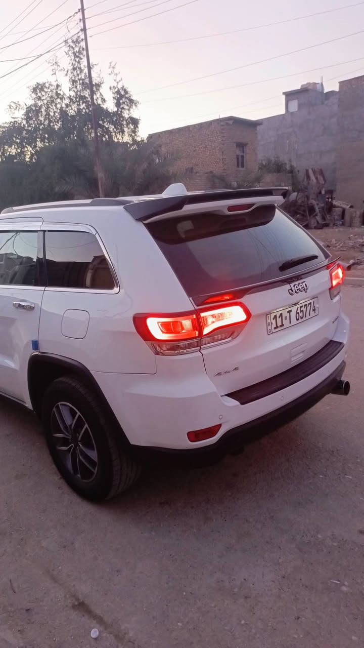 السلام عليكم للبيع جيب لاريدو موديل 2020 خليجي رقم بغداد كشنات جلد فتحة سقف تخم تاير ماشية 114 كشنات كهرباء شادلها منضومة غاز أنسى الصرف سياره خير من الله السونار كدامك العنوان بغداد المدائن 
للاستفسار الاتصال ***********
