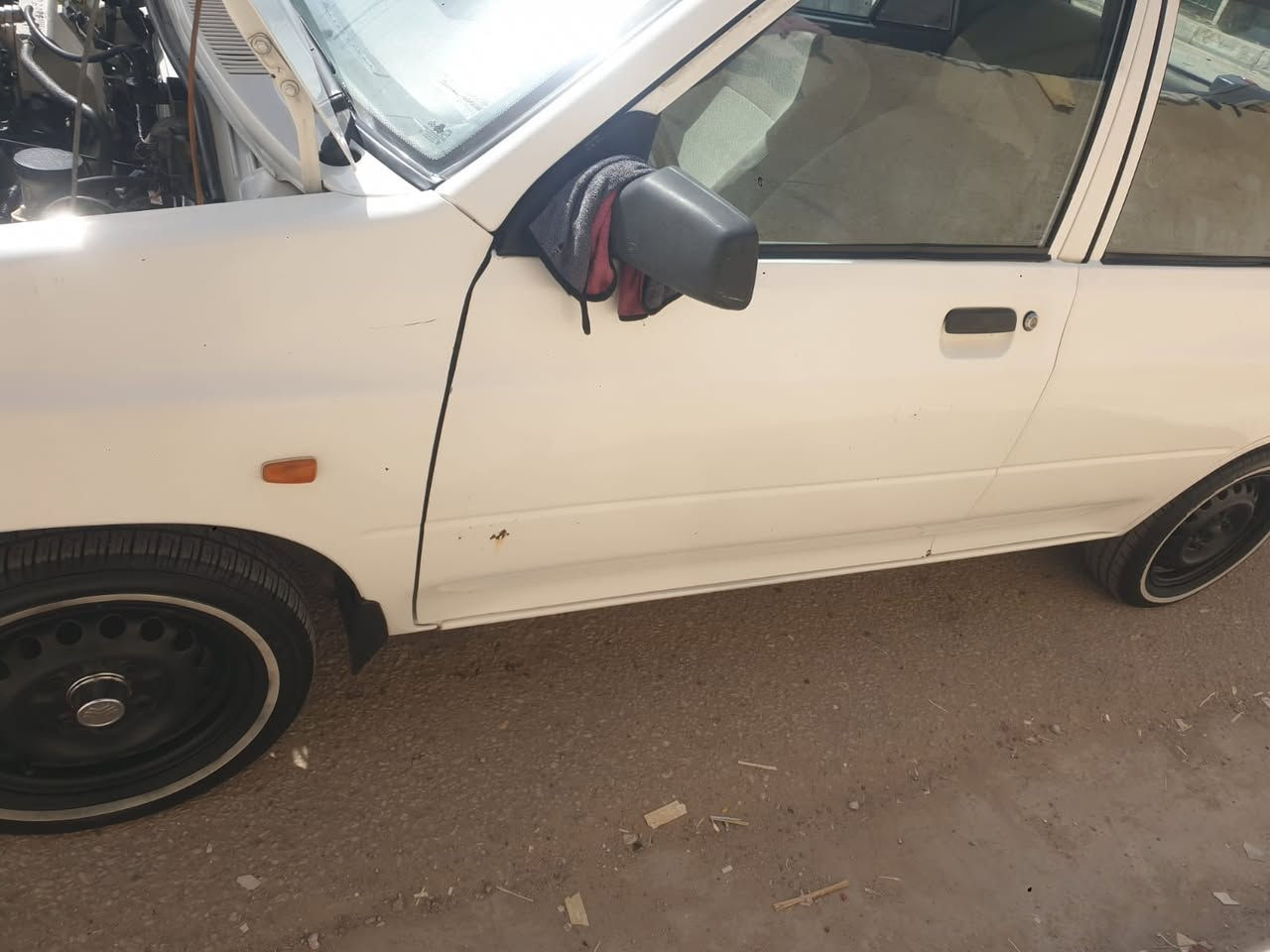 سلام عليكم موديل ٢٠٠١٨ السعر ٤٨ وبيه مجال سنويه منتهيه صار ٣ سنوات الاستفسار عن هذا الرقم *********** مكان السيارة كربلاء حي العامل و بسمي
