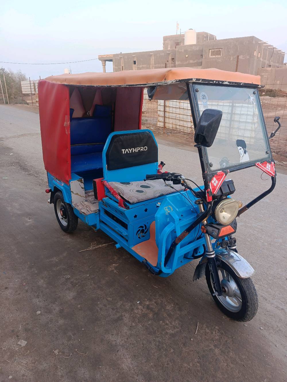 تكتك مال معوقين بانزين نظيفه جدا محركه 150مال ستوته