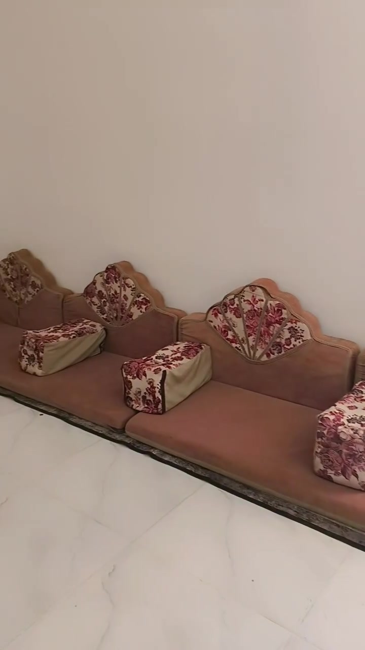 ديوان نظيف 8متر ونص سعره 110وبي مجال


**إذا كنت صاحب هذا الإعلان وتريد حذفه لأي سبب، رجاءا أرسل رسالة إلى الدعم الفني**
