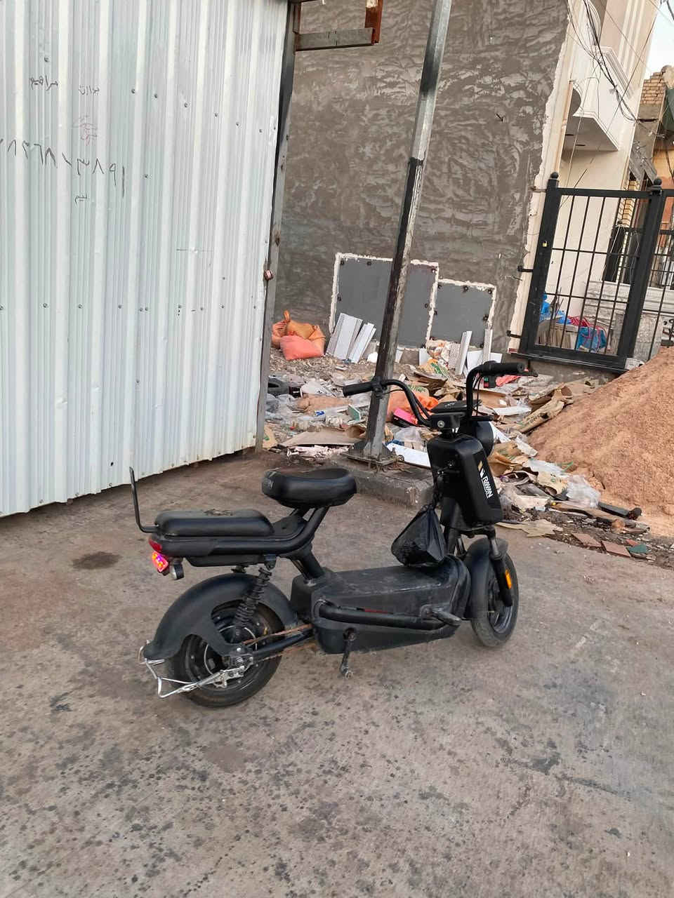 تشتغل باتريتها زينات
130
مكاني غزاليه
‭***********‬
