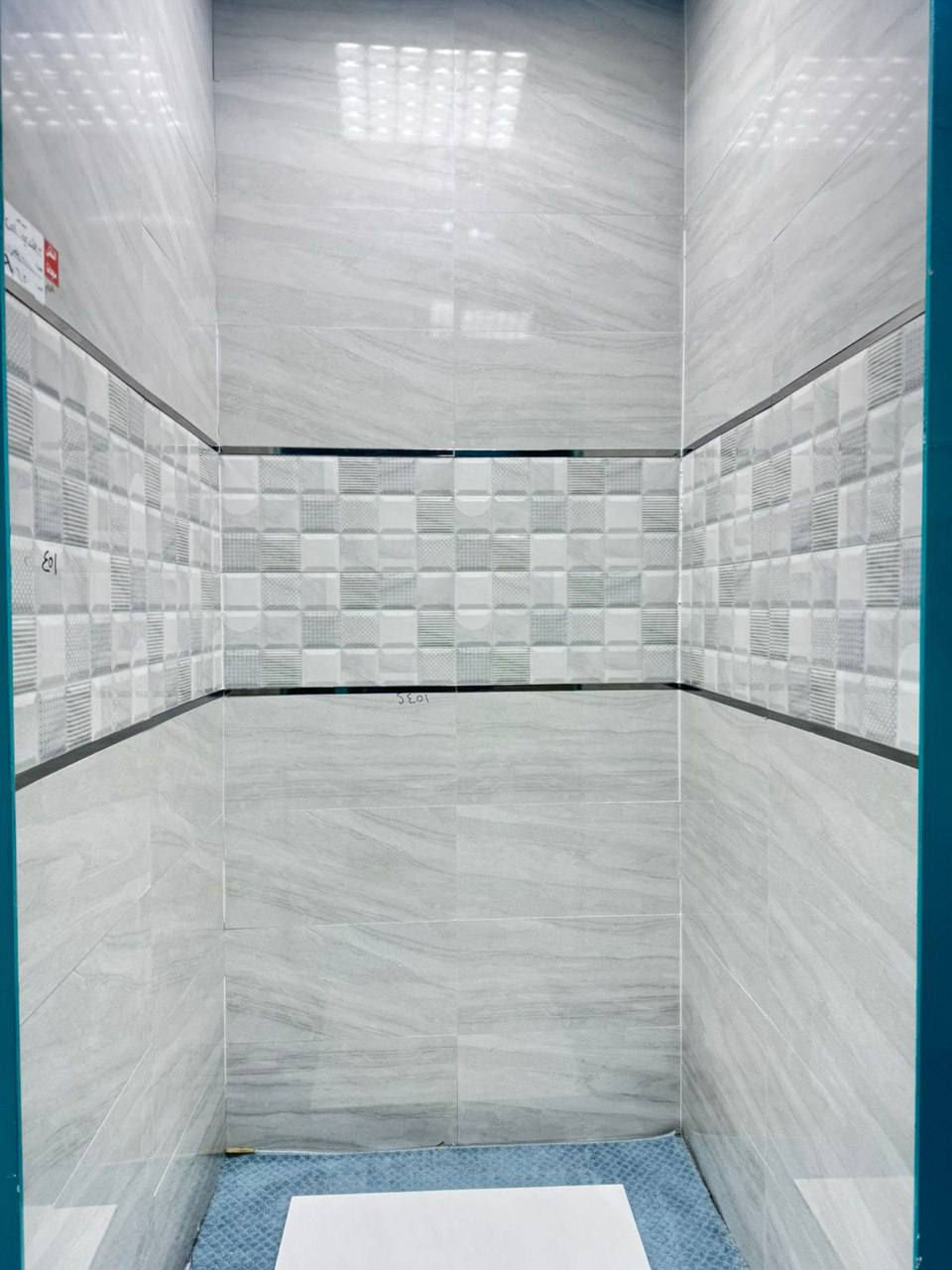 السلام عليكم
يوجد لدينا سيراميك هندي درجه اولى 
القياس 30*60
السعر 9650يوجد خصم 
يوجد توصيل مجاني داخل كربلاء المركز 30 متر فما فوق توصيل مجاني 
والباقي مناطق 100متر فما فوق توصيل مجاني 
ويوجد لدينا لجميع المحافظات 
للتواصل على ***********
