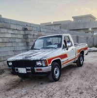 هايلوكس • ١٩٨٨ • الضلوعيه