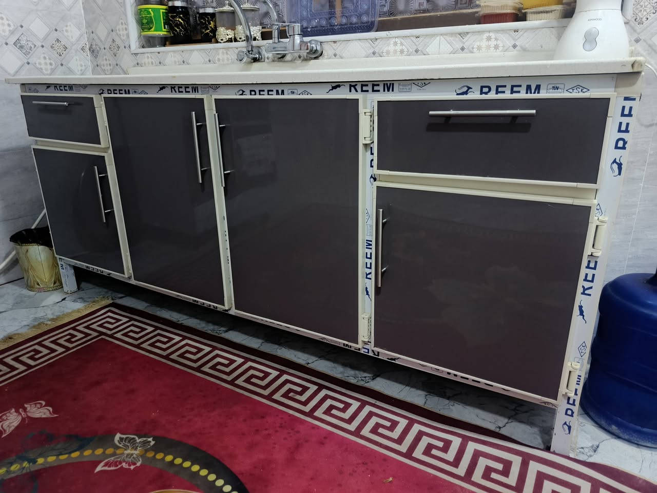 كاونتر سنكي مرمر نظافة فول وجديد 
***********
