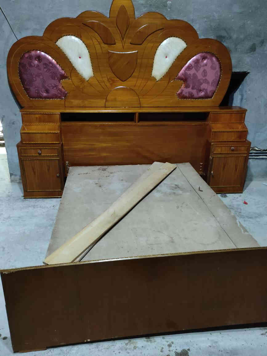 نوعم غرفة بدون كنتور نضيفات كلش السعر، ٢٠٠ ،،، حلة نادر ٣ مقابيل المركز الصحي معرض احمد العنزي لاثاث المنزلي ***********
