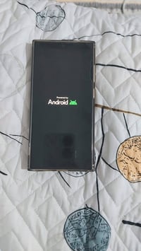 جهاز اس 24 الترا فقط كارتون وياه جهاز نضافه 100/100 فقط الشريحه واقفه ...