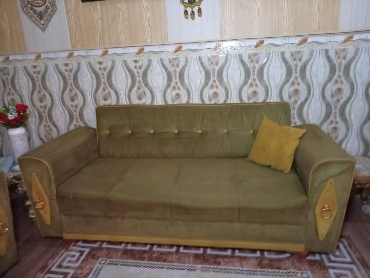 عندي تخم للبيع ويا طبلات 5 كبيرة عنواني شهداء قرب روظة البسمه رقم الهاتف *********** 
*********** ابو نور العبودي
