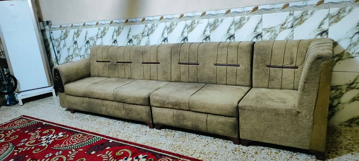 السلام عليكم طخم البيع نضيف ما بي اي ضرر لونه يخبل تركي  ولا بي شي 5 قطع جديد بعده نضيف مستعجل على البيع سعر 250 وبي مجال عنوان ابو رمانه العوفيه يم حسينيه الرسول *********** عمارة, ميسان
