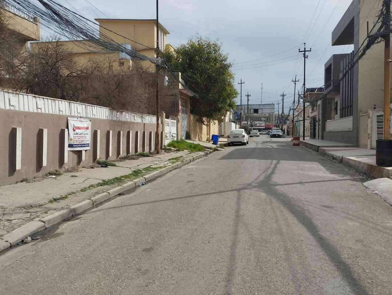 🏦  عروض مكتب بيت الأركان للعقار  🏦

عقار للبيع في حي الزهور مساحة ٦٦٠ م 

الواجهة ٢٢ م عمق ٣٠م اتجاه شروق تام 

عرض الشارع ١٢ م البيع  بحساب الأرض 

موقع الزهور شارع ٣ قرب مدرسة الآفاق 

🏦                                                  🏦
السعر على التليكرام https://t.me/alarkan_1
للاستفسار مراجعة مكتب بيت الأركان للعقار 

موقع موصل حي العربي قرب مطعم ماشاءالله 

*********** / *********** / *********** 🏦
