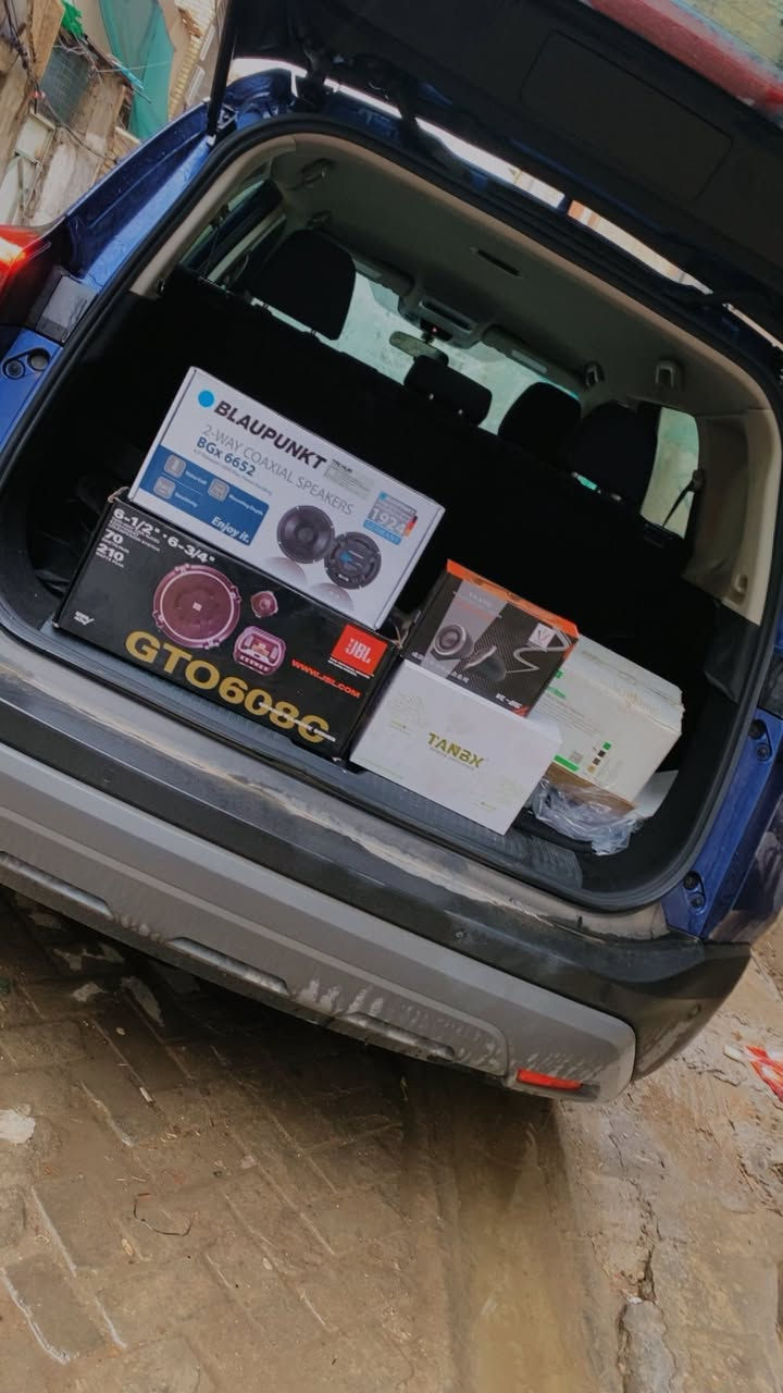 تم العمل على سياره نيسان روج موديل 23😋👇
تم تبديل منظومه الصوت ب الكامل من البلادي الى الاحترافي
--تم اضافه سماعات كومبنت امامي ماركه JBLبقوه 70ارمس 210واط😍💪🏻
مع اضافه سماعات ثري وي خلفي مارمه بلبونكت الماني بقوه 250واط 60ارمس😎👇
مع اضافه امبلي فاير ماركه تامبكس بقوه 520ارمس اربعه جنل لتشغيل منظومه الصوت
طبعا هاي المنظومه لازمه كيبلات ومواد ضفيره اصليه😋😉
تم اضافة ضفيره خاصه بصوت نحاس 100ب100 يمي وبس
مع شخاطات وفيش ماركه لوجتك سريس كوالتي عالي🔥😍
مع فيوز 60 امبير وكيبل 6كيج
والنتيجه امامكم....
مكاني بغداد طالبيه بنزله الجسر مال فلكه 83 بشارع مستشفى ابن البلدي الزهراوي شغلي ب ييت وعندي توصيل كافه محافظات العراق مع ضمان 
***********
