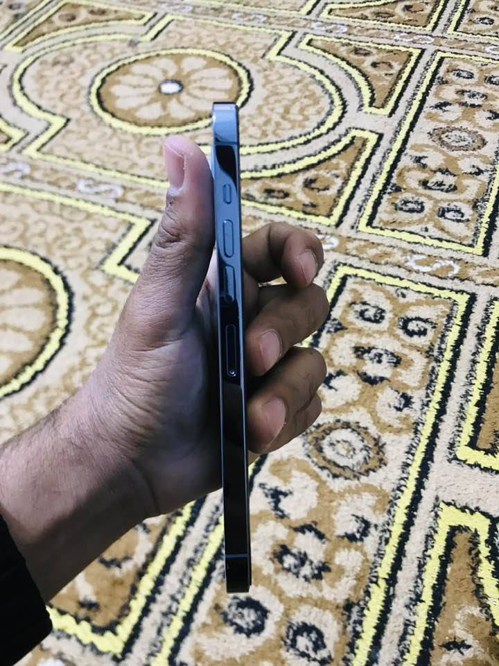 سلام عليكم 13برو ماكس جهاز مكفول من كل عيب أمريكي بطارية 95مرفوعه جهاز مكفول من اي خلل او فتح وتر بروف للبيع او مراوس بS24 ألترا ***********
