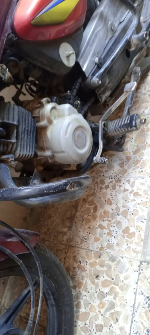 بوكسر للبيع مكينه كايمه رادلها تجفيت بدون اوراق ابيع حديد السعر ٤٠٠ مكان بغداد الكريعات  ت/***********
