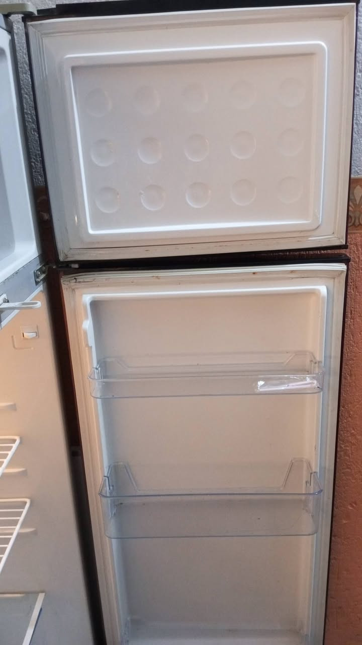 ثلاجه للبيع ستخدام قليل مابيها اي ضرر سعر 100 وبيه مجال قليل الاستفسار خاص مكاني بابل مكلفة بلنشر


**إذا كنت صاحب هذا الإعلان وتريد حذفه لأي سبب، رجاءا أرسل رسالة إلى الدعم الفني**