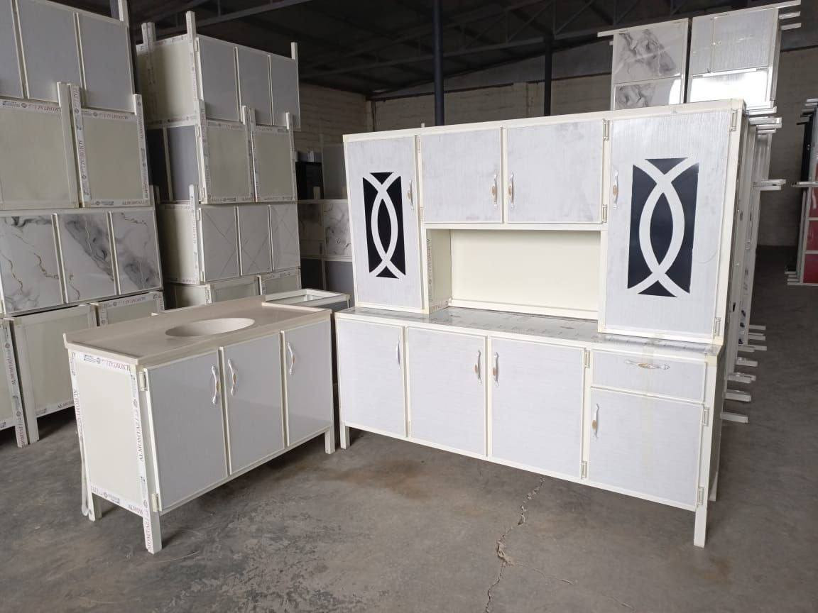 للبيع 
مترين مع سنك مرمر 
يتوفر توصيل محافظات


**إذا كنت صاحب هذا الإعلان وتريد حذفه لأي سبب، رجاءا أرسل رسالة إلى الدعم الفني**