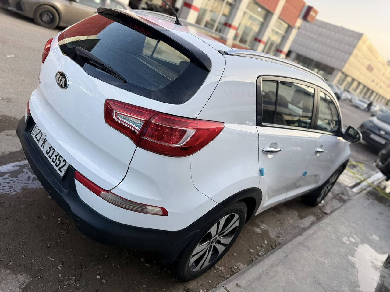 السلام عليكم
لبيع كيا سبورتج 
مديل 2014شمالي ماشيه ٩٢ لف حقيقي سياره جاهزه من كلشي كير  و مكينه مامفتوح
 سياره نضيفه 
موصفات 
بانورما
تحكم ستيرن
شاشة
وباقي المواصفات معروفه
مكاني بغداد أبوغريب الزيتون
السعر ١٥٥ وبيها مجال
للاستفسار الاتصال ما متواجد على الفيس
***********
