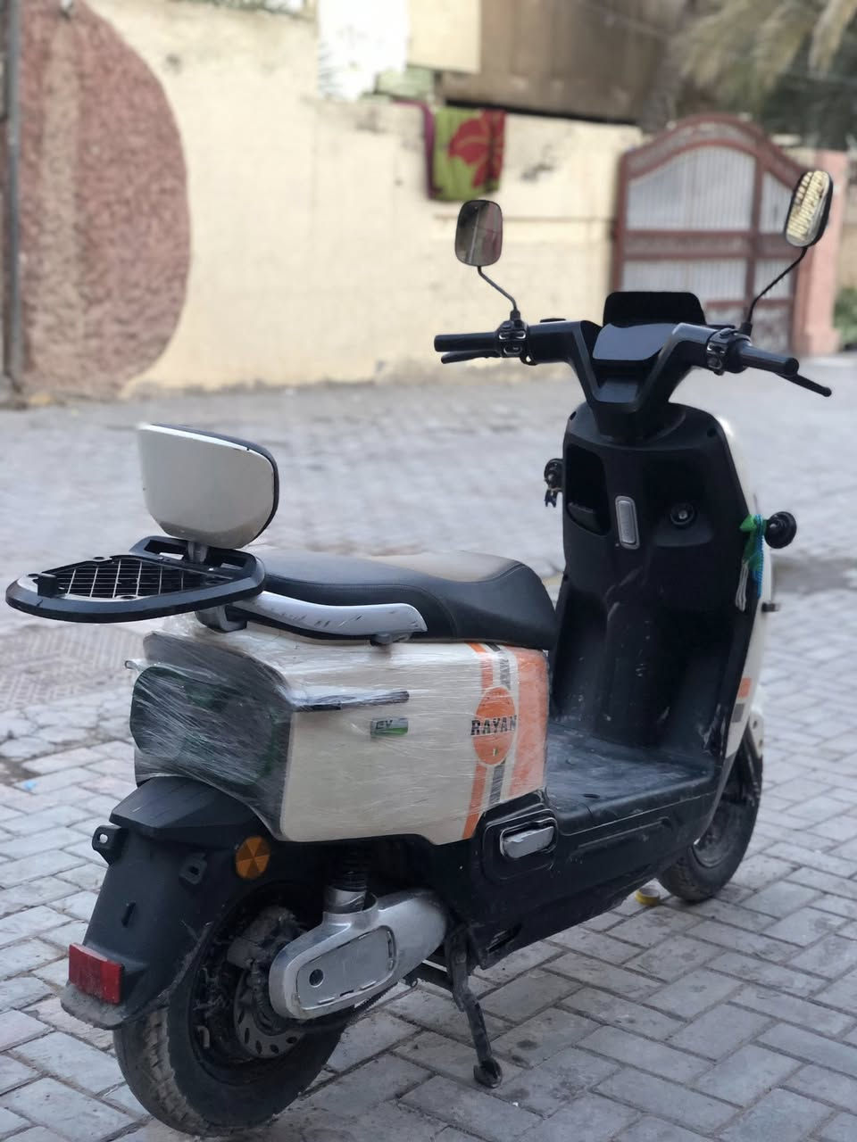 سلام عليكم شباب دراجه ريان ام عيون للبيع السعر ٦٠٠ والاتصال عله هذا الرقم ***********
