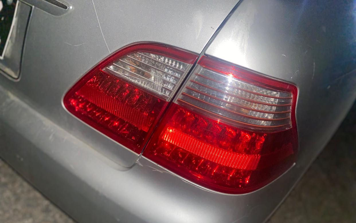 بەگ لایتی ٢٠٠٧بۆگۆڕینەوە بەسپۆت باقیم هەیە


**إذا كنت صاحب هذا الإعلان وتريد حذفه لأي سبب، رجاءا أرسل رسالة إلى الدعم الفني**