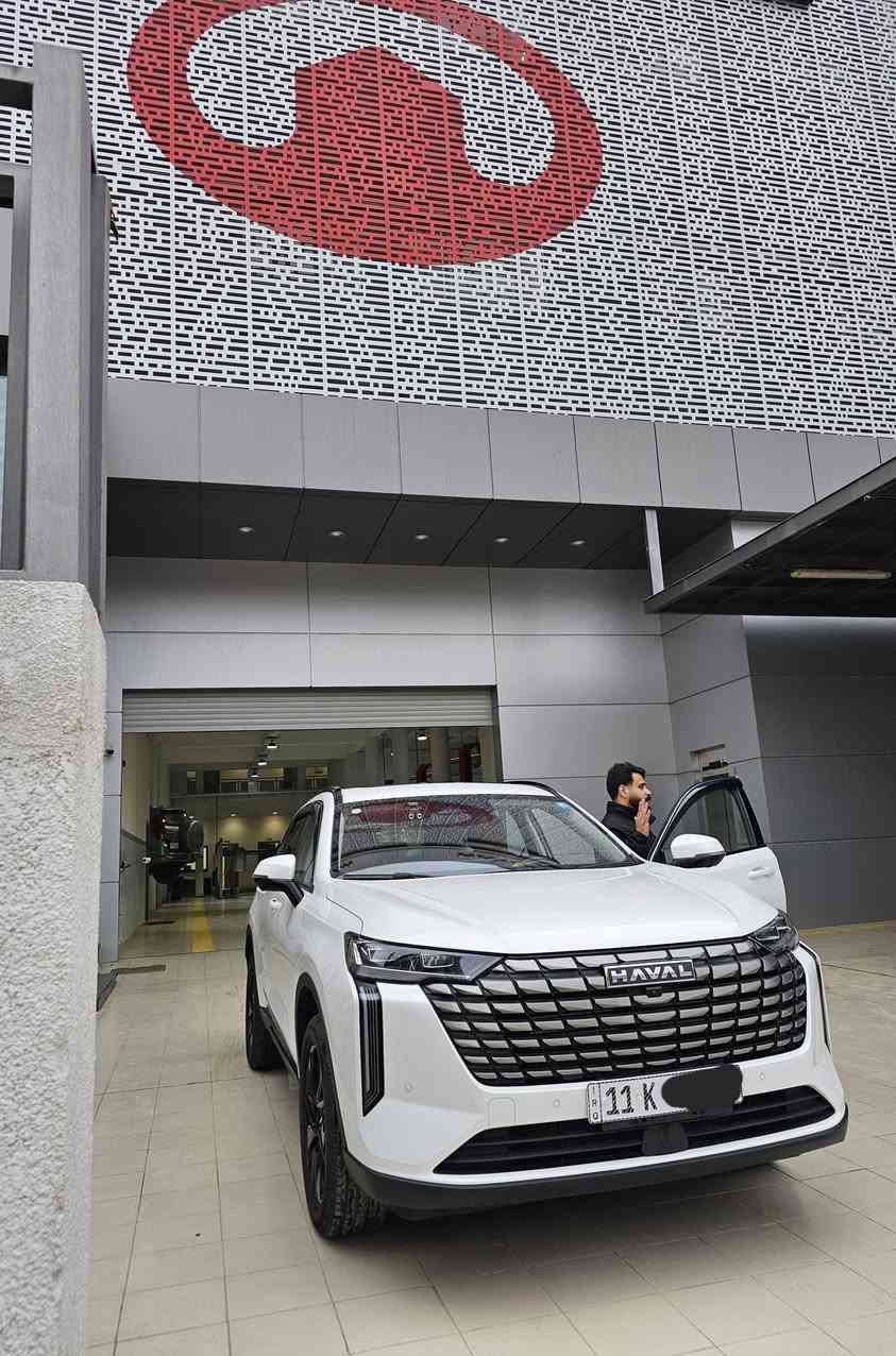 السلام عليكم..
للبيع هافال h6 هايبرد موديل 2026 رقم بغداد..
لون ابيض داخل مشمشي، مكفولة، ضمان وكالة نهج العراق، ماشية 10 الاف كيلو..
فول مواصفات اربع كامرات، رادارات، قيادة شبه ذاتية، بانوراما، كشنات جلد والامامية كهرباء تدفئة وتبريد، دخول ذكي، اندرويد اوتو ابل كاربلي وايرلس، فتح الصندوق بالقدم، نقاط عمياء، هيد اب ديسبلاي، وغيرها من المواصفات..
السيارة مسوي الها صيانة العشر الاف كيلو بالوكالة تبديل دهن وفلتر تبريد وشوتة وفحص كامل وشد مطريات وأرضيات من الوكالة..
مكان السيارة في الرمادي
رقم صاحب السيارة ***********
السعر 32 مليون ونص
