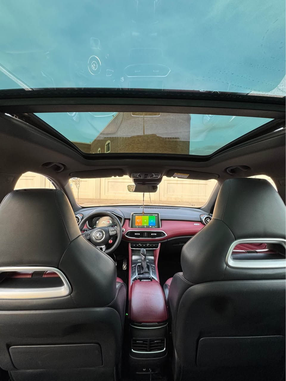 Mg Hs 2022
مواصفات تروفي فول فول ®️

🔴بانوراما 
🔴كيج الكتروني 
🔴كشنات رياضي + جلد 
🔴داخل احمر 
🔴صندوق شفط 
🔴شفتات ستيرن 
🔴دكمة سوبر سبورت بلستيرن 
🔴ليد داخل متغير الوان
🔴كشنات كهرباء 
🔴اوتو هولد 
🔴كشنات تدفئة
🔴رادار خلفي +جانبي
🔴حساس خلفي 
🔴مودات قيادة 
وباقي هواية مواصفات 

بدون صبغ بدون ضرر 

✔️كير محرك تبريد صدر كلة بشرط 

🪪رقم سنوية جديد 

📍مكان السيارة اربيل 

💵السعر 132 
📞***********📞 أربيل, العراق
