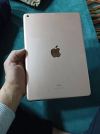 ايباد ابل ٥ • يشغل بوبجي • ضمان مكفول