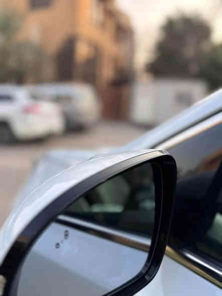 السلام عليكم 
سبورتج 2016 GT-LINE خليجي
موصفات 1/1 اعلى شي الجيتي لاين 
رقم بغداد بسمي  
هزه وسنويه جدد متحتاج اي شي
بانوراما محرك 2400 فور ويل 
بصمه
ترحيب
كشنات جلد
كشنات تدفئه
كشنات تبريد 
كشنات خلفيه تدفئه
ستيرن تدفئه
كشنات كهرباء
اوتو هولد
انظمه قياده
حساسات 360 
رادارات 
توقف ذاتي
هاند بريك بصمه 
داخل لونين
قطعتين تبريد 
شفتات ستيرن
مري شفط
بجم LED كامل
عدساك 360 
فول تحكمات ستيرن 
شاحن واير ليس
صندوق كهرباء
وبعد بيها هوايه مواصفات 
ماشيه 57 الف كيلو

سياره بوضع الزيرو سياره جديده كلش كفاله عامه من البارد والصبغ والنبديل من دعاميه للدعاميه سياره 

رايدها 192 مو شراي لتعلق وتعبني كلمه طيبه منك واعبر المنشور حبيبي انت🌹🤍

للاستفسار ***********
مكاني بغداد زيونه بغداد
